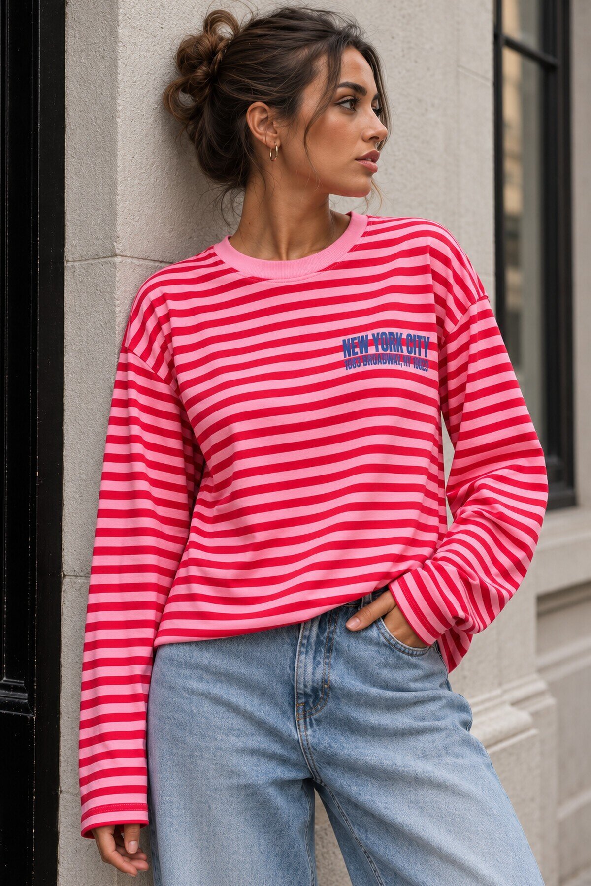 Kadın Kırmızı Çizgili New York Baskılı Oversize Uzun Kollu Tişört E26-BS01