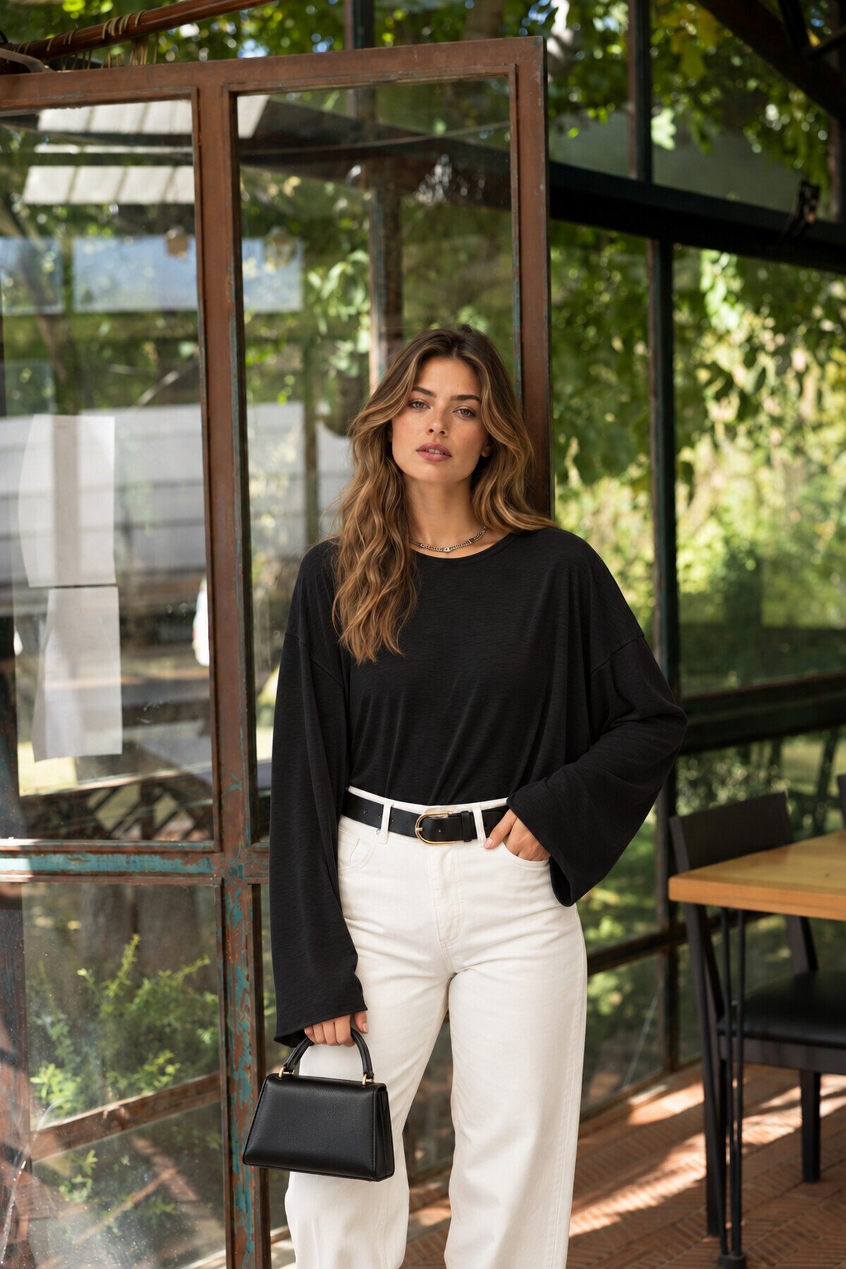 Kadın Siyah Oversize Uzun Kol Transparan T-Shirt E26-NM0215