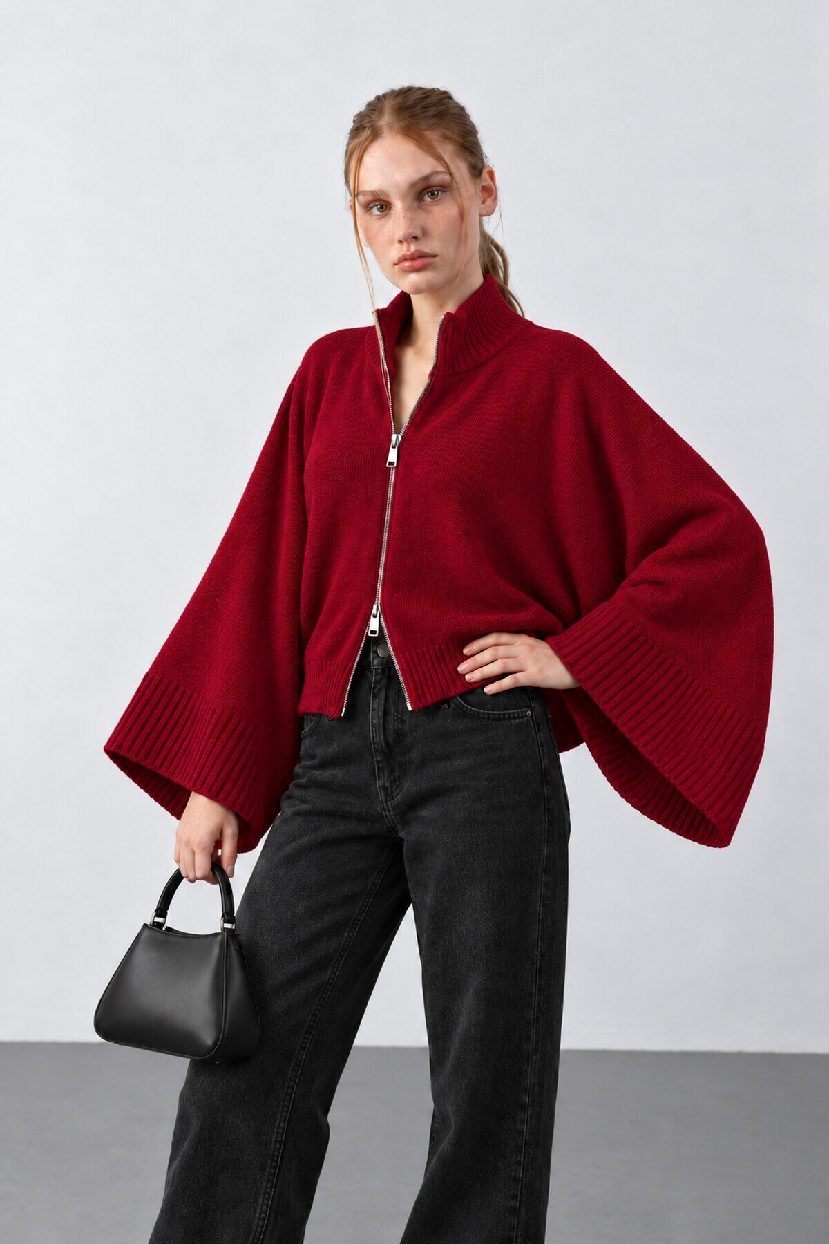 Kırmızı Fermuarlı Oversize Yarasa Kol Triko Hırka E26-SS01