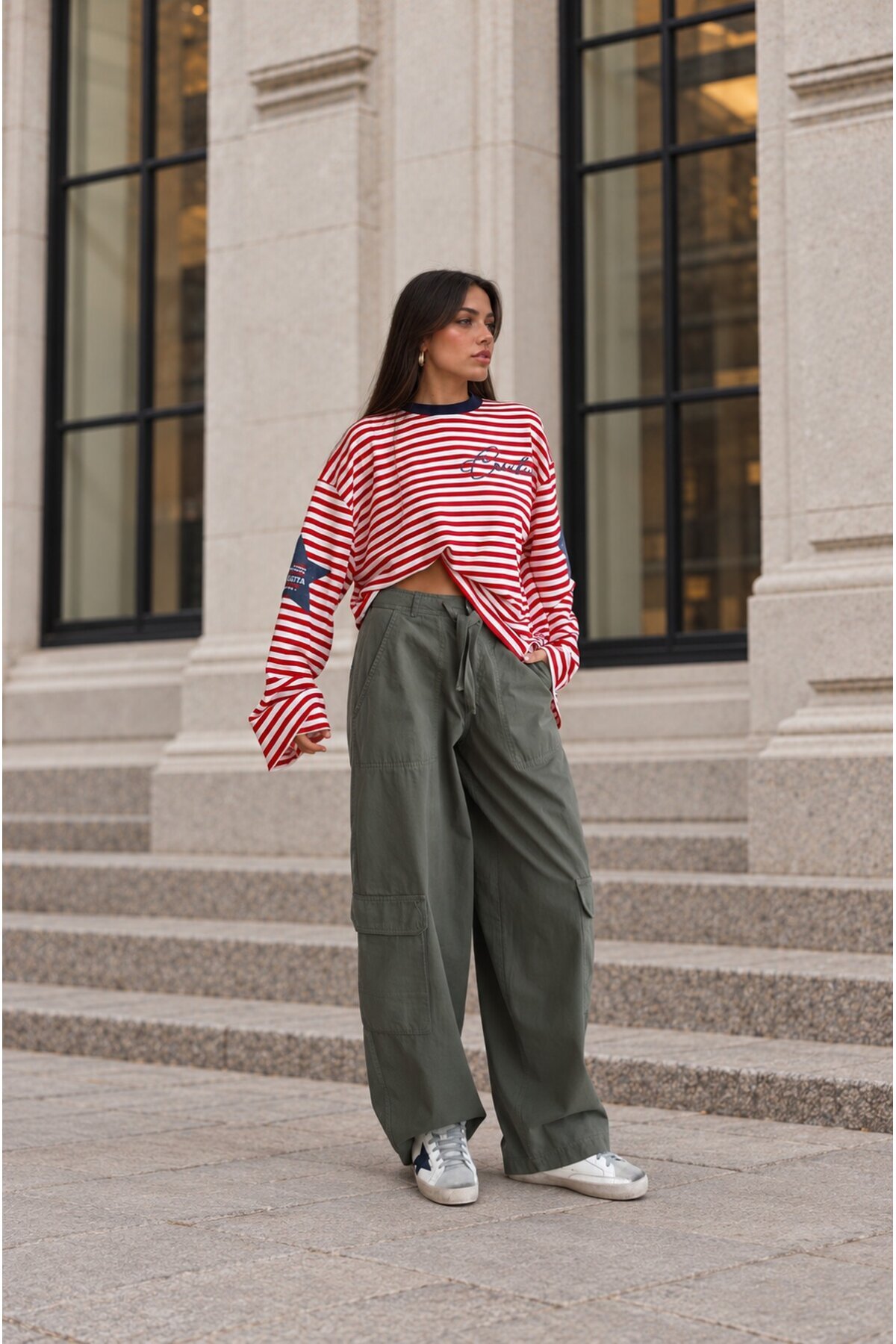 Lacivert Yaka Kırmızı Çizgili Yıldız Baskılı Oversize Modal Sweatshirt E26-STA1127