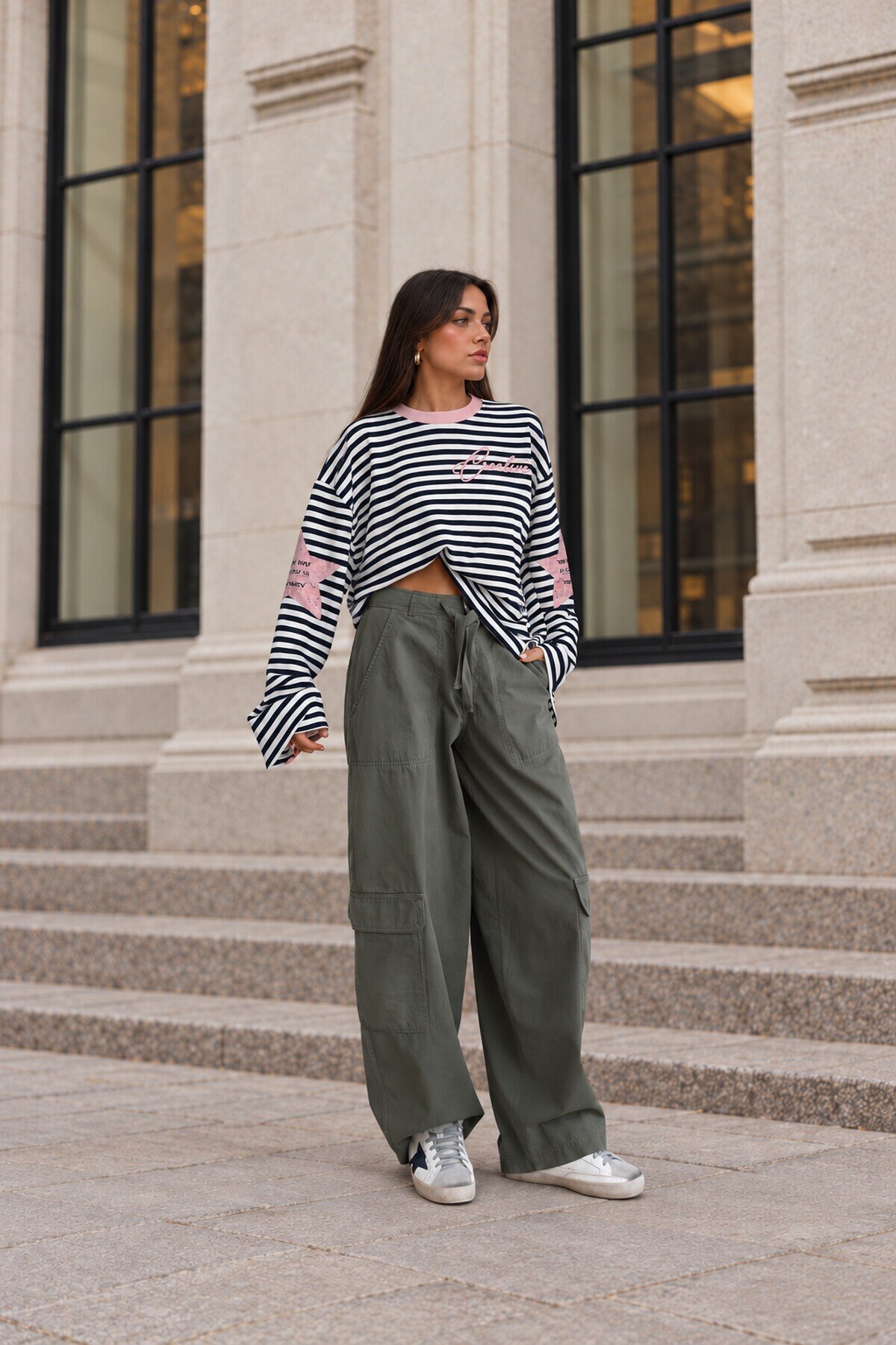 Pembe Yaka Lacivert Çizgili Yıldız Baskılı Oversize Modal Sweatshirt E26-STA1127