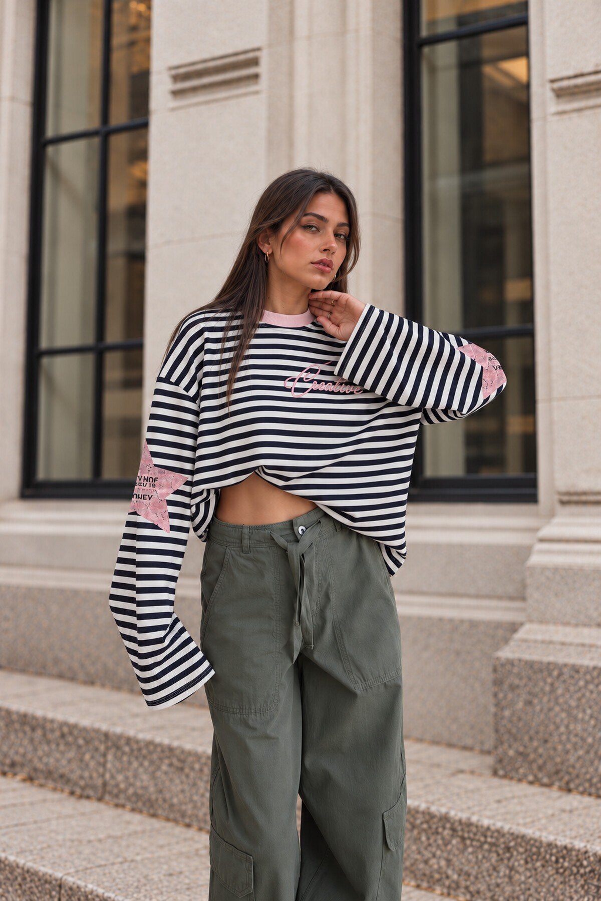 Pembe Yaka Lacivert Çizgili Yıldız Baskılı Oversize Modal Sweatshirt E26-STA1127